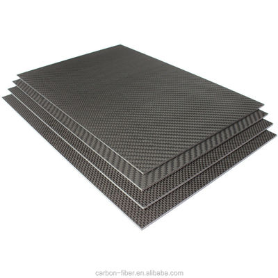 Poids léger Plaque en fibre de carbone Paroi 1 mm 2 mm 10 mm Pour drone 48 X 96 4 X8