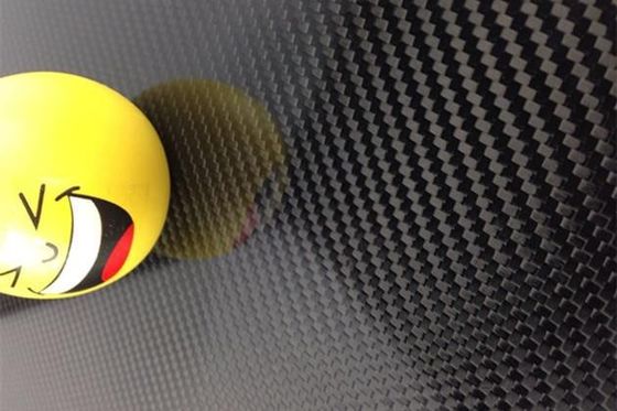 Pressage à chaud 1 mm 1,5 mm 2 mm 3 mm 4 mm 3K Twill en fibre de carbone brillante