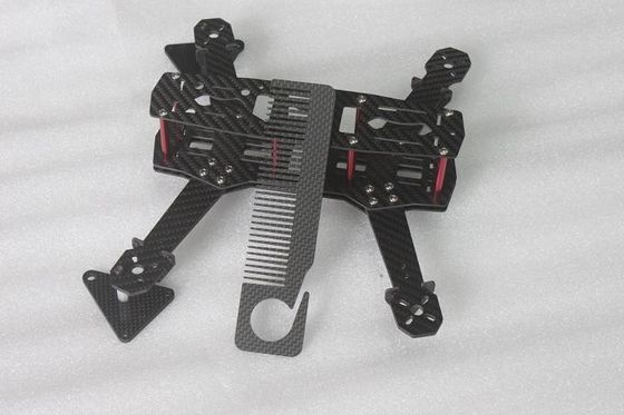 Parties d'usinage CNC à base de fibres de carbone pour le châssis/FPV